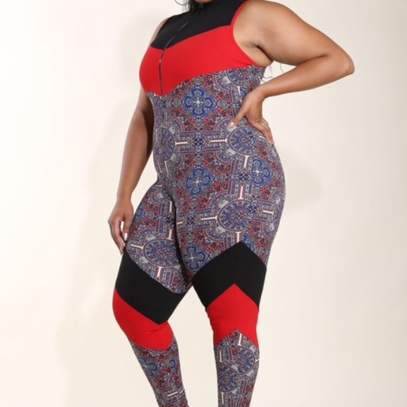 New PLus Size ColorBlock Jumpsuit - Picture 5 of 7